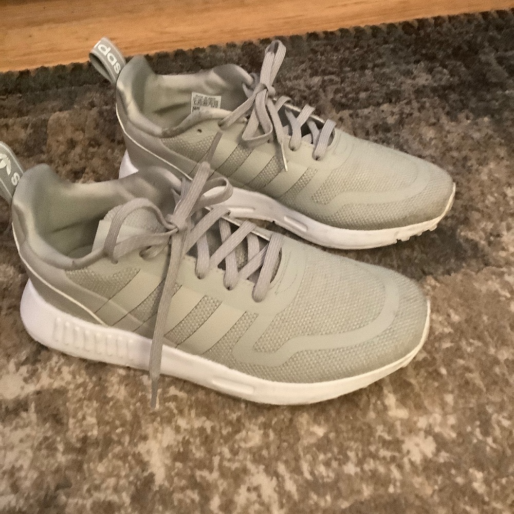 Adidas beige light running, walking or casual shoe